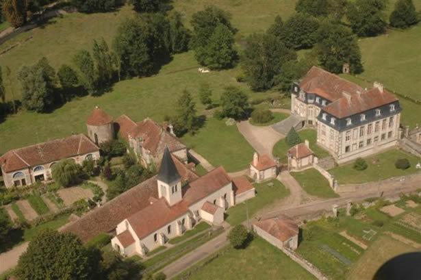 Chateau De Flee Semur-en-Auxois Exterior foto