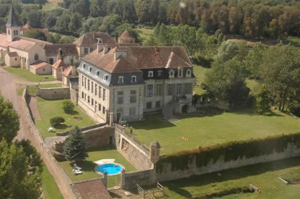 Chateau De Flee Semur-en-Auxois Exterior foto